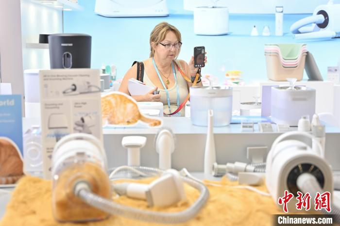 第137屆廣交會(huì)第三期：寵物用品展區(qū)人氣旺